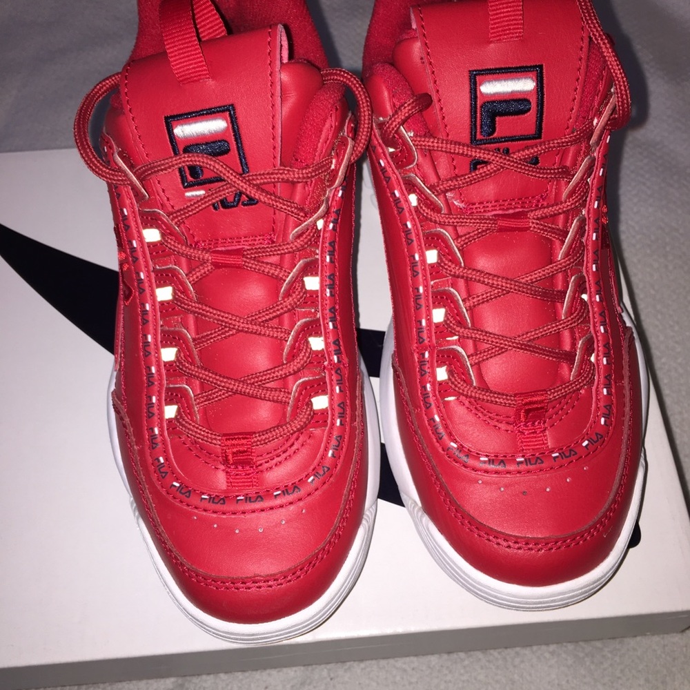 ❤️Womens Fila Disruptor 2 Premium Athletic Shoe❤️